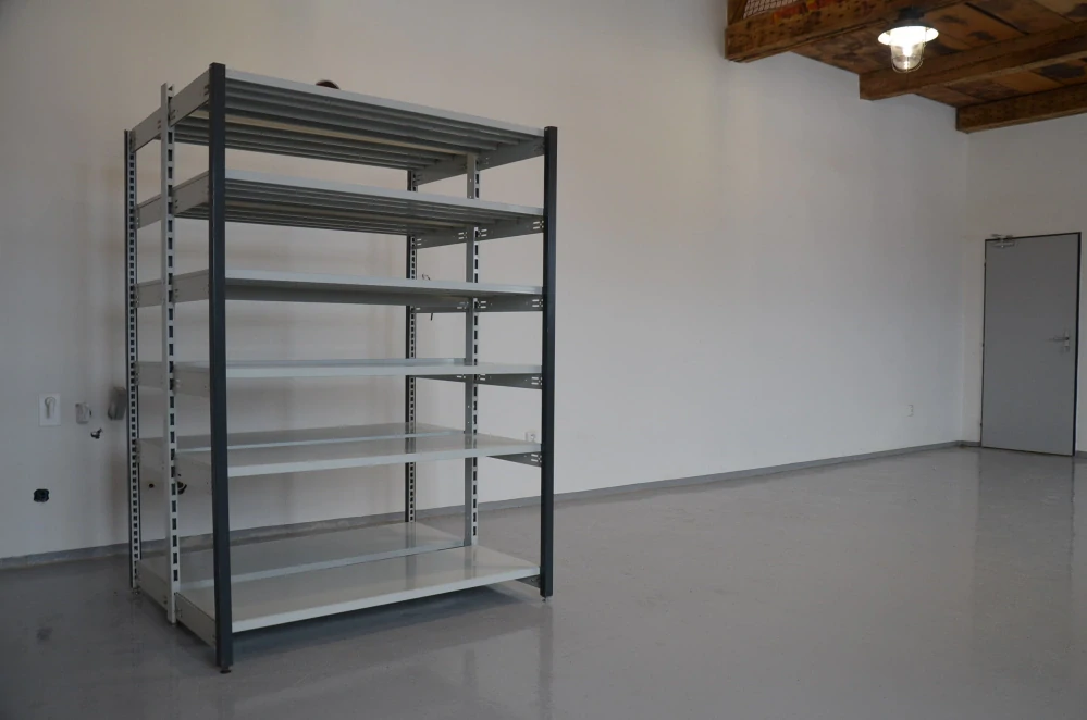 Regál oboustranný kovový – 190 x 125 x 105 cm – 6 polic – bez zad – barvený pozink – samonosný – vysoká nosnost – Linde