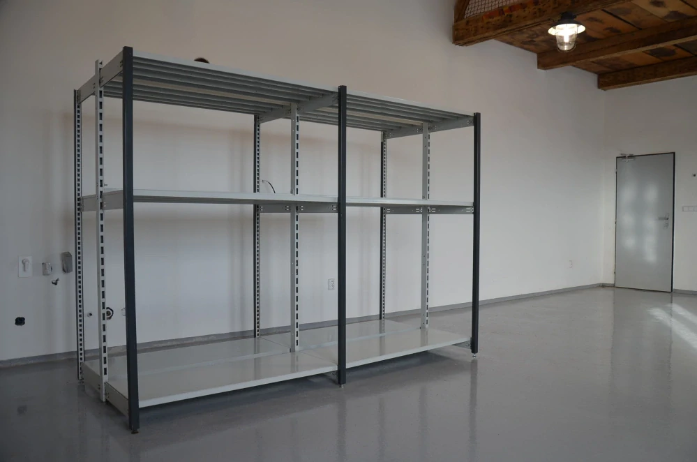 Regál oboustranný kovový – 190 x 250 x 105 cm – 3 police – bez zad – barvený pozink – samonosný – vysoká nosnost – Linde
