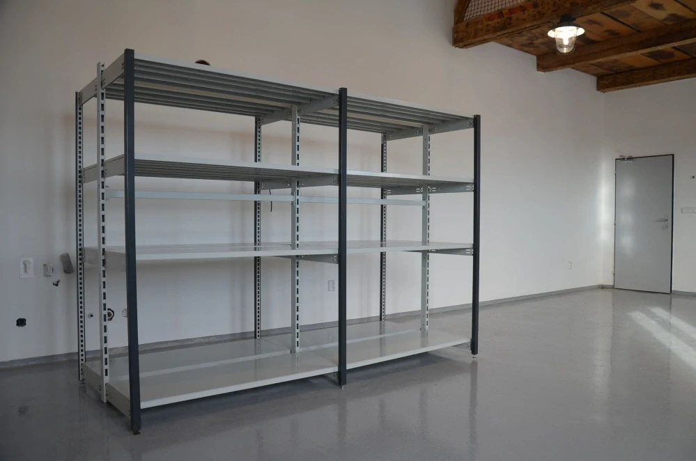 Regál oboustranný kovový – 190 x 250 x 105 cm – 4 police – bez zad – barvený pozink – samonosný – vysoká nosnost – Linde